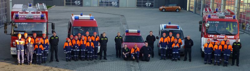 Mitglieder der Jugendfeuerwehr beim Berufsfeuerwehrtag 2013