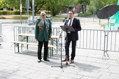 Willi Gelen und Bürgermeister Prof. Dr. Christoph Landscheidt eröffnen das Stadtschützenfest