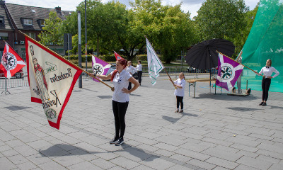 Stadtschützenfest Fahnenschwenken