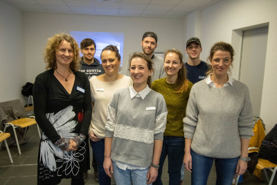 Akteure schulen junge Leute