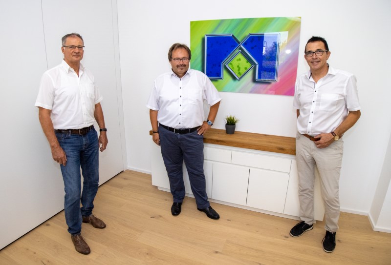 Wirtschaftsförderer Dieter Tenhaeff, Milestone Consult Geschüftsführer Olaf Broekmanns und Bürgermeister Prof. Dr. Christoph Landscheidt