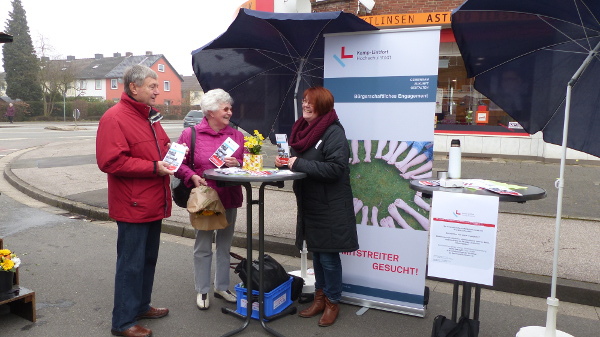 Seniorenberatung auf dem Wochenmarkt im Geisbruch