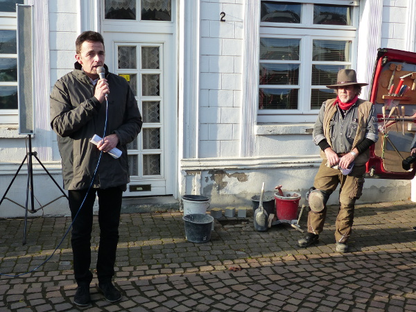 Erste Stolpersteine in Kamp-Lintfort verlegt