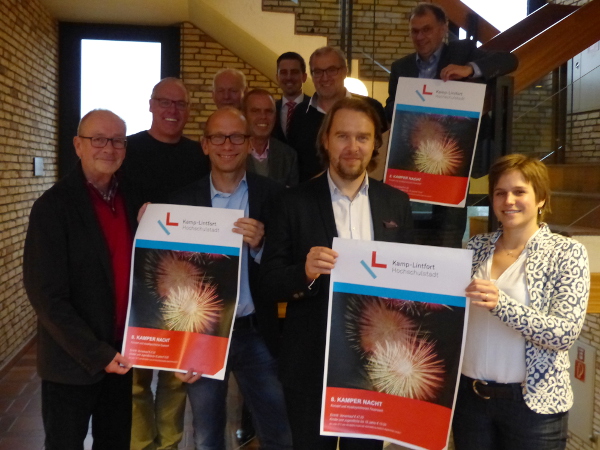 Gruppenbild bei der Vorstellung des Programms der Kamper Nacht 2017
