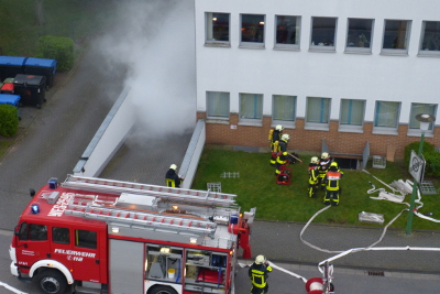 Freiwillige Feuerwehr probt den Ernstfall an der Wilhelmstraße