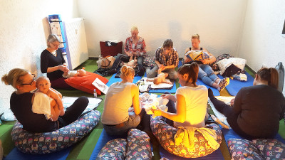 Die Babymassagekurse beim Familienstützpunkt sind sehr beliebt