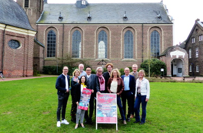 Die Projektverantwortlichen von Stadt und Theater sowie die Gastronomen freuen sich auf ein tolles Programm und leckere Genüsse beim Freilichttheater 2018