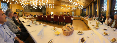 Gut gefüllt war gestern der Ratssaal im Rathaus Kamp-Lintfort beim Iftar 2018 zu dem Bürgermeister Prof. Dr. Chirstoph Landscheidt eingeladen hatte