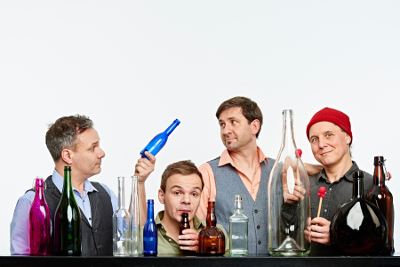 Das GlasBlasSing-Orchester ist ebenfalls mit irhen außergewöhnlichen Instrumenten dabei (Foto: Yves Suckdorff)