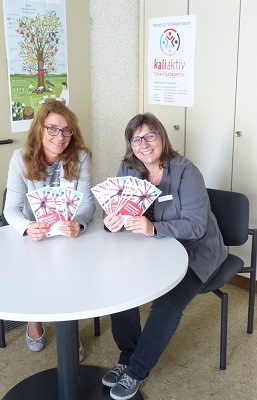 Anke Stark und Birgit Lötters im Büro der Freiwiliigenagentur KALI AKTIV