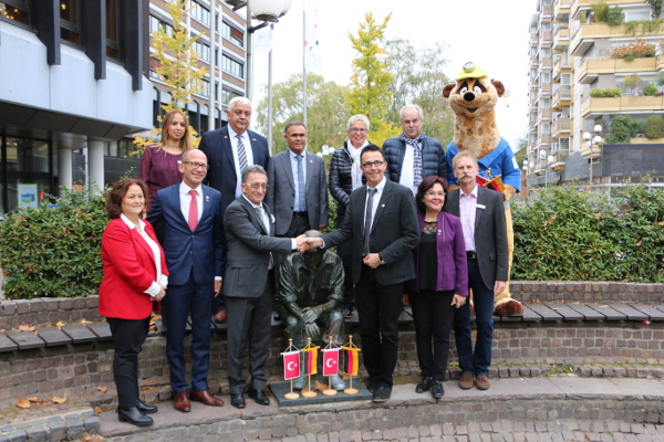 Gruppenbild bei der Begrüßung der Delegation aus Edremit