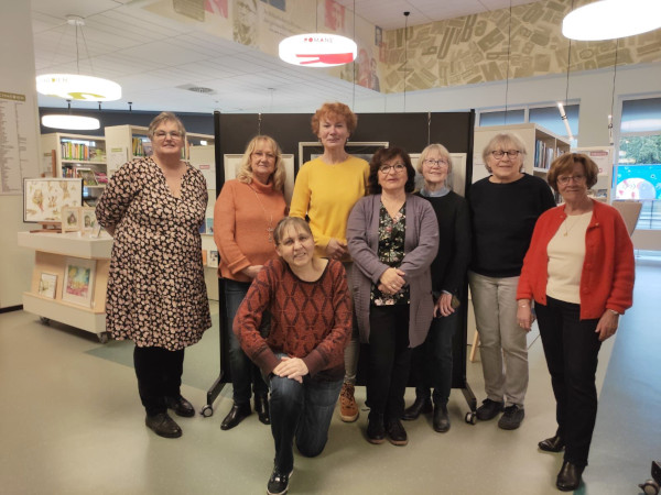 Gruppenbild Ausstellung Mediathek