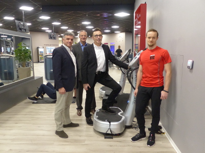 Arndt Immel, Dieter Tenhaeff, Bürgermeister Christoph Landscheidt und Alvaro Immel freuen sich über die Eröffnung