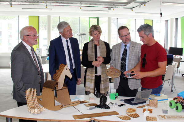 Besuch Landräte Campus Kamp-Lintfort Bild 2