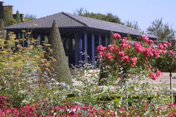 KampLintfort Neue Ausstellungstafeln für die Orangerie