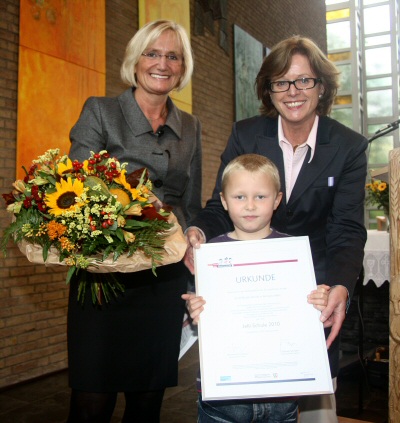 Urkundenübergabe